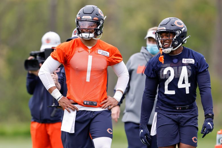 Dazz Newsome: Chicago Bears rookie WR breaks collarbone