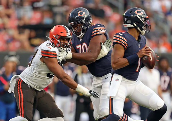 Column: Braxton Jones ready to battle for Chicago Bears job